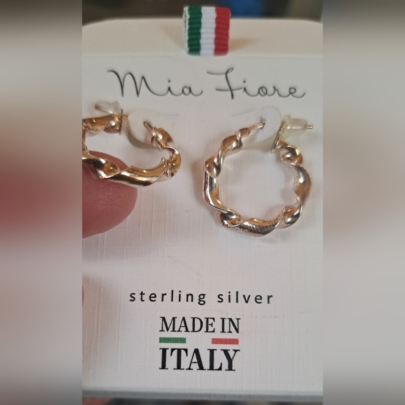 Italy Mia Fiore Sterling Silver Twisted Hoop Earrings New Box Date Night Gift - Picture 3 of 6